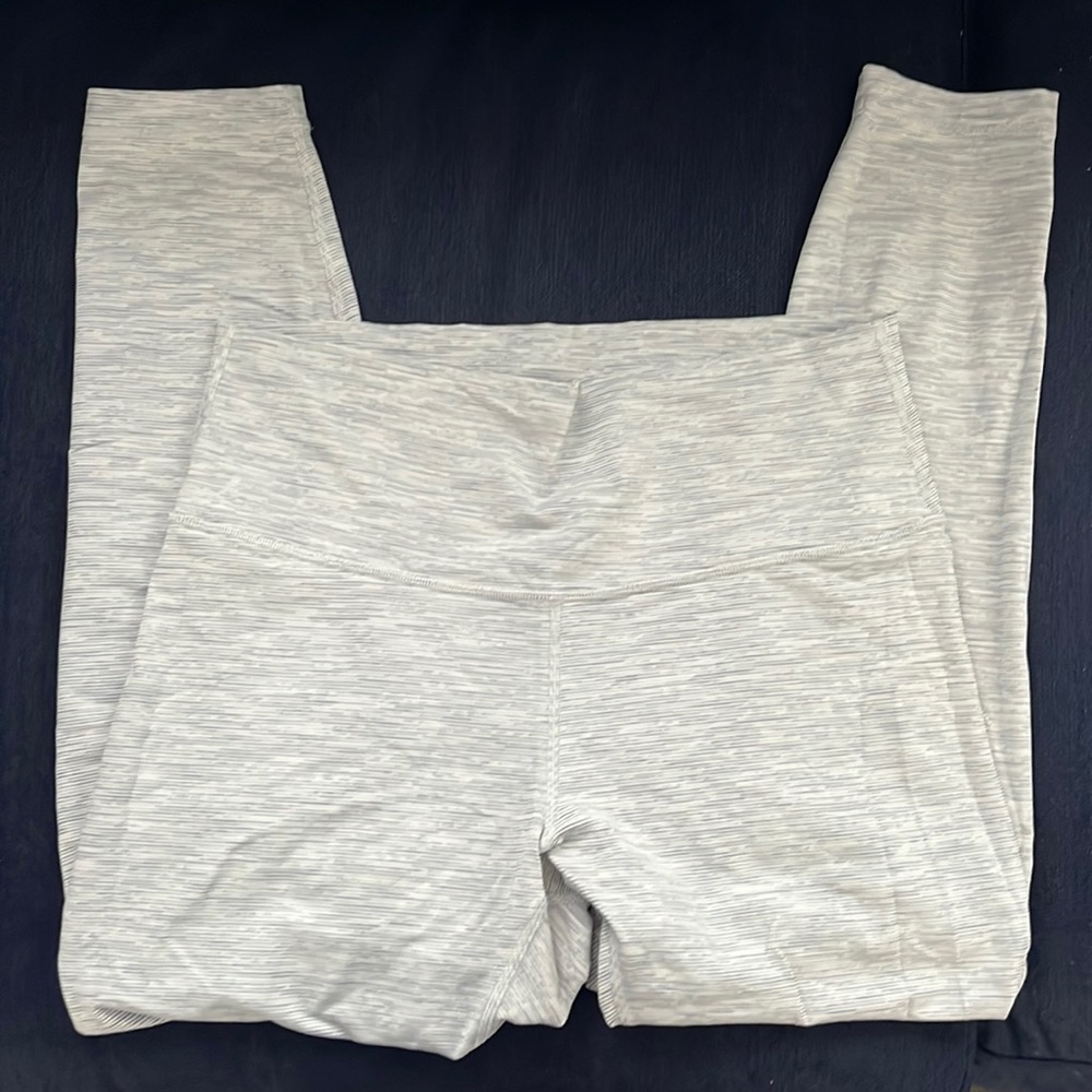 Lululemon New 7/8 Leggings Light Gray and White Delicate stripes Size 12